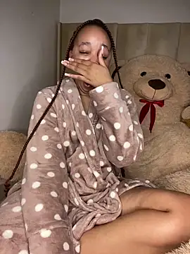 Nisha_102 pusssy show