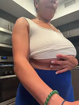 Bigbuttbrooklynn tits and ass camshow - 2026/03/27