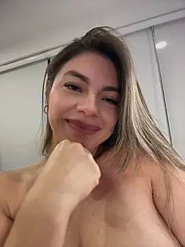 Alicee16 ass play