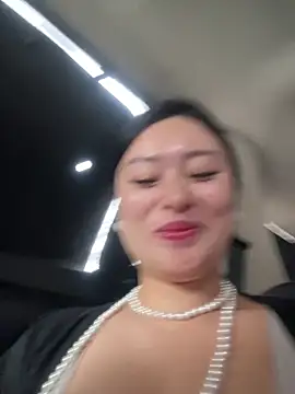 Yolanda9 squirt show